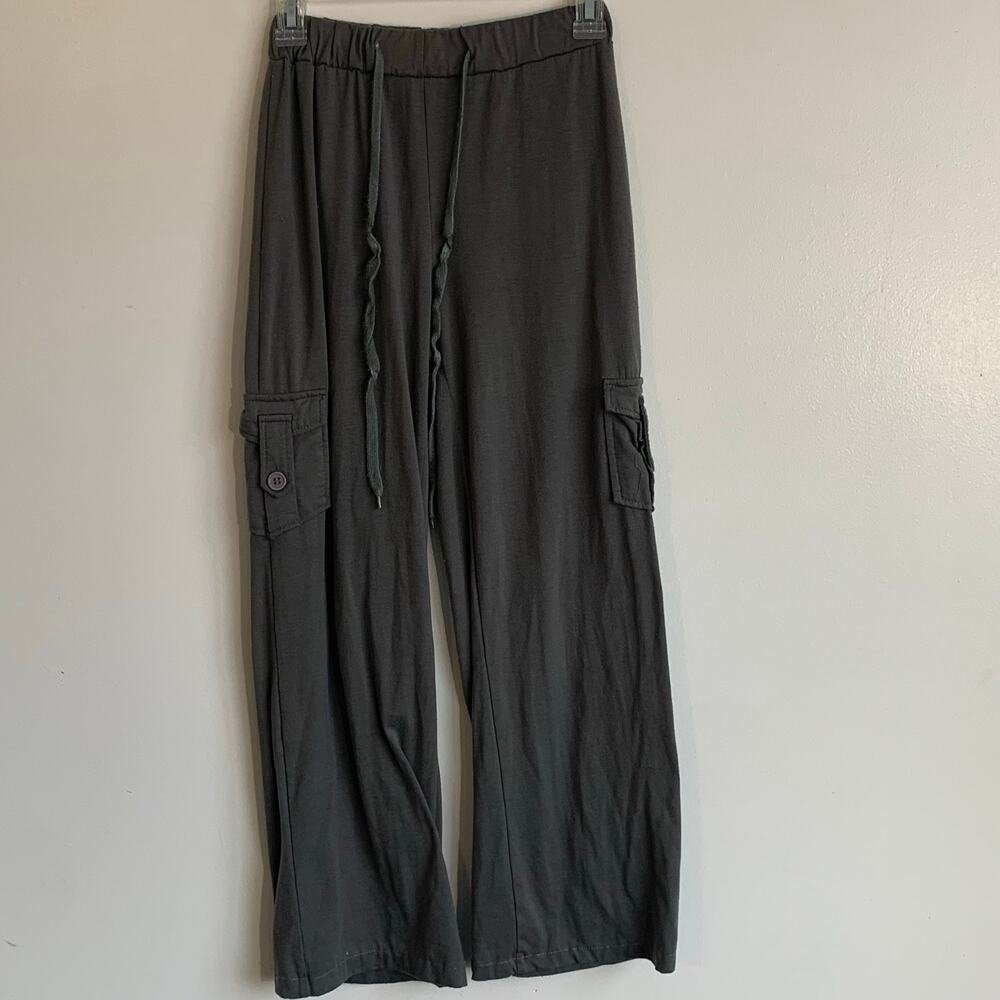 Women’s Dark Gray Cargo Lounge Pants – Size M